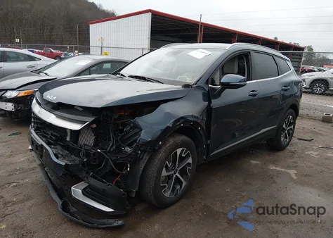 2023 Kia Sportage Hybrid Ex z USA, uszkodzony, nr VIN KNDPVCAG8P7041572